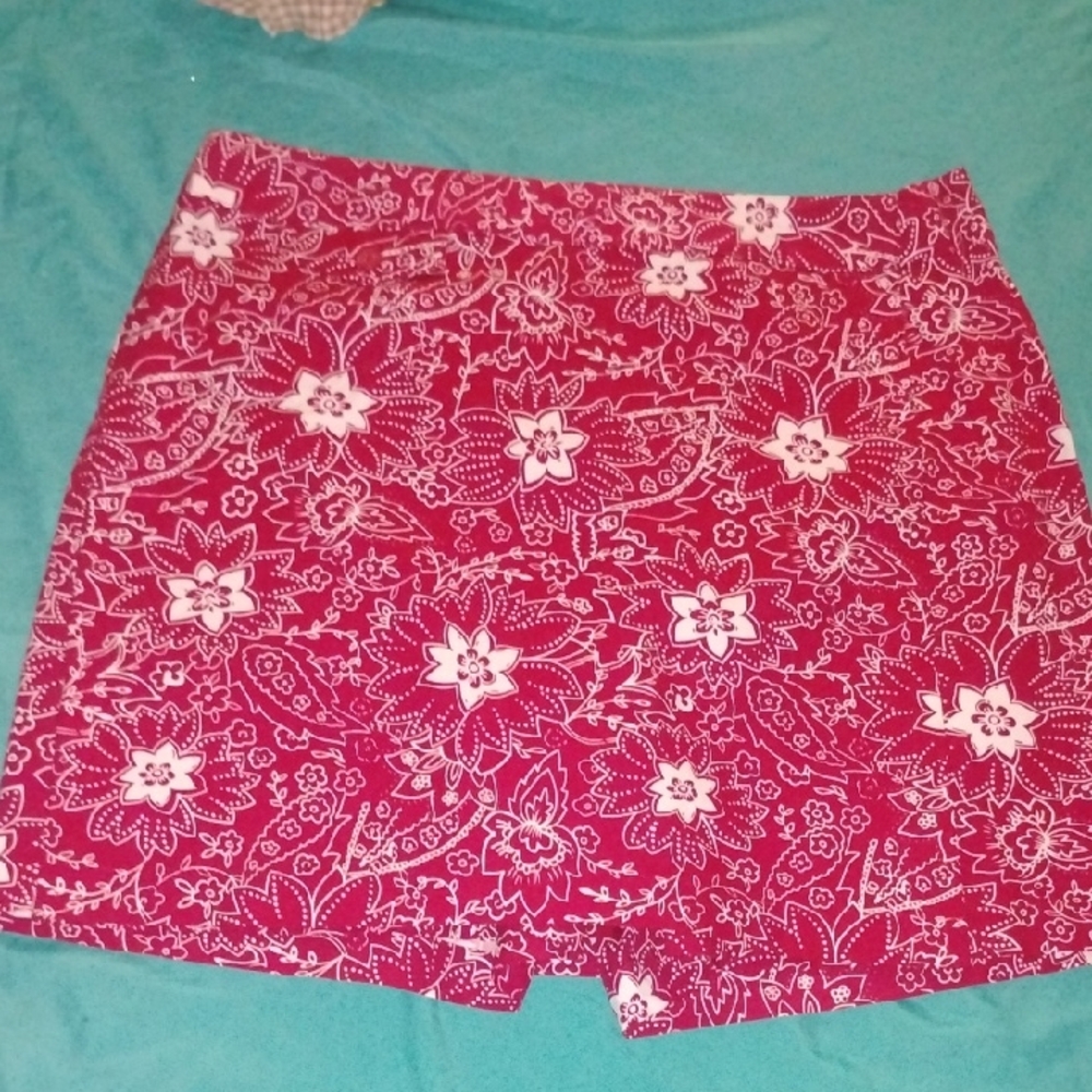 Sonoma Floral Pink and White Skirt